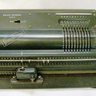 L&rsquo;Histoire de l&rsquo;Ordinateur : Des Machines à Calcul au Numérique
